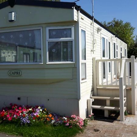 Caravan 8 Berth With Private Fishing Hotel Lincoln Exterior foto